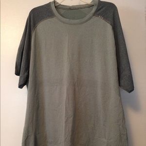 Lululemon T-shirt size XL